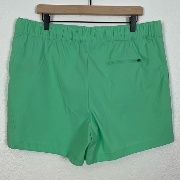 The North Face Women's Classic V Short in Spring Bud NWT Size 1X - Picture 2 of 4